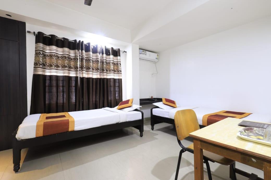 Hotel Rashmi Guwahati Eksteriør bilde
