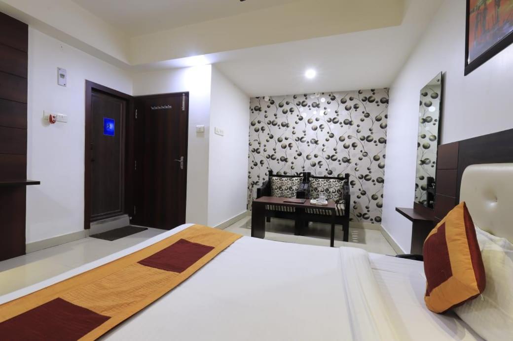 Hotel Rashmi Guwahati Eksteriør bilde
